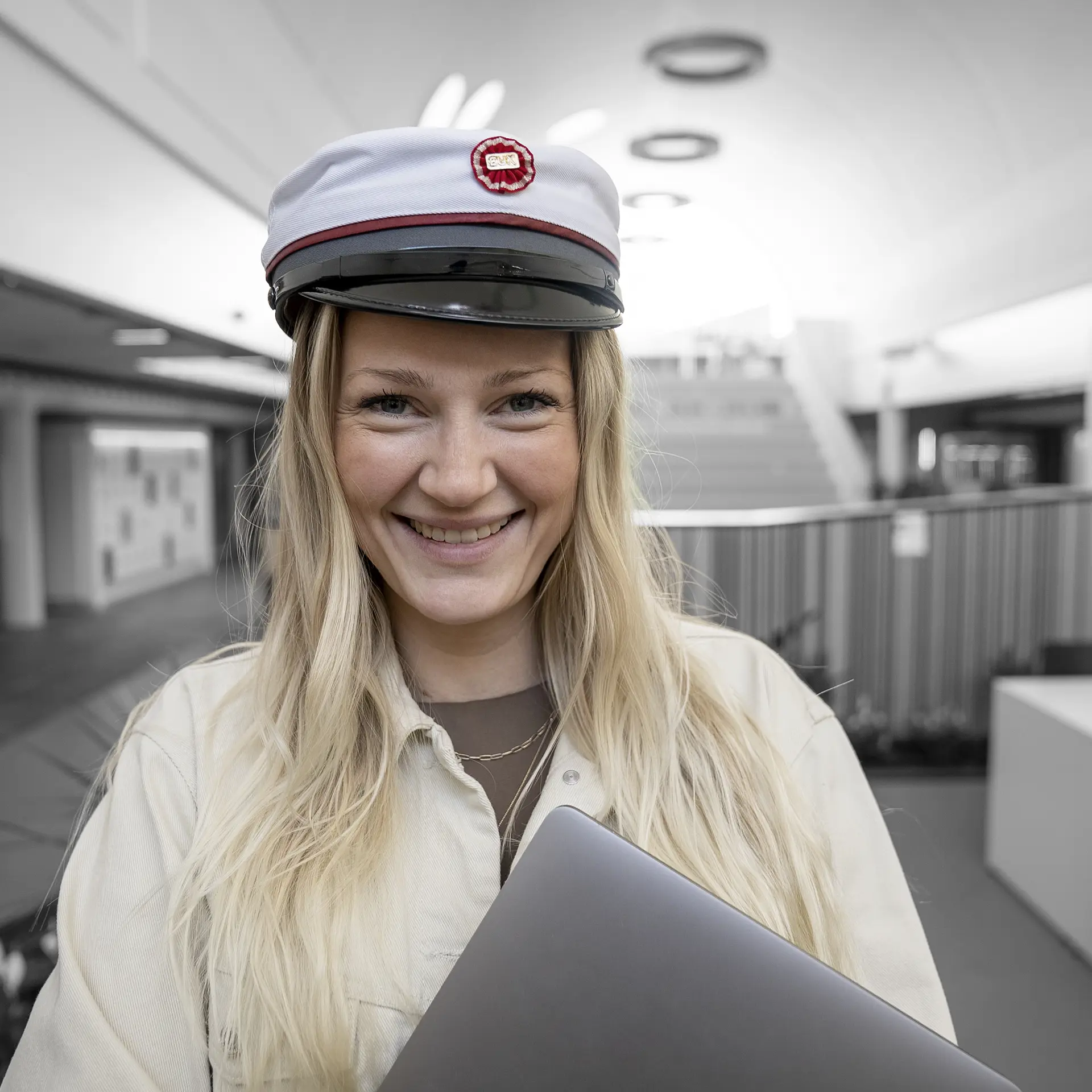 Uddannet fra handelsuddannelsen