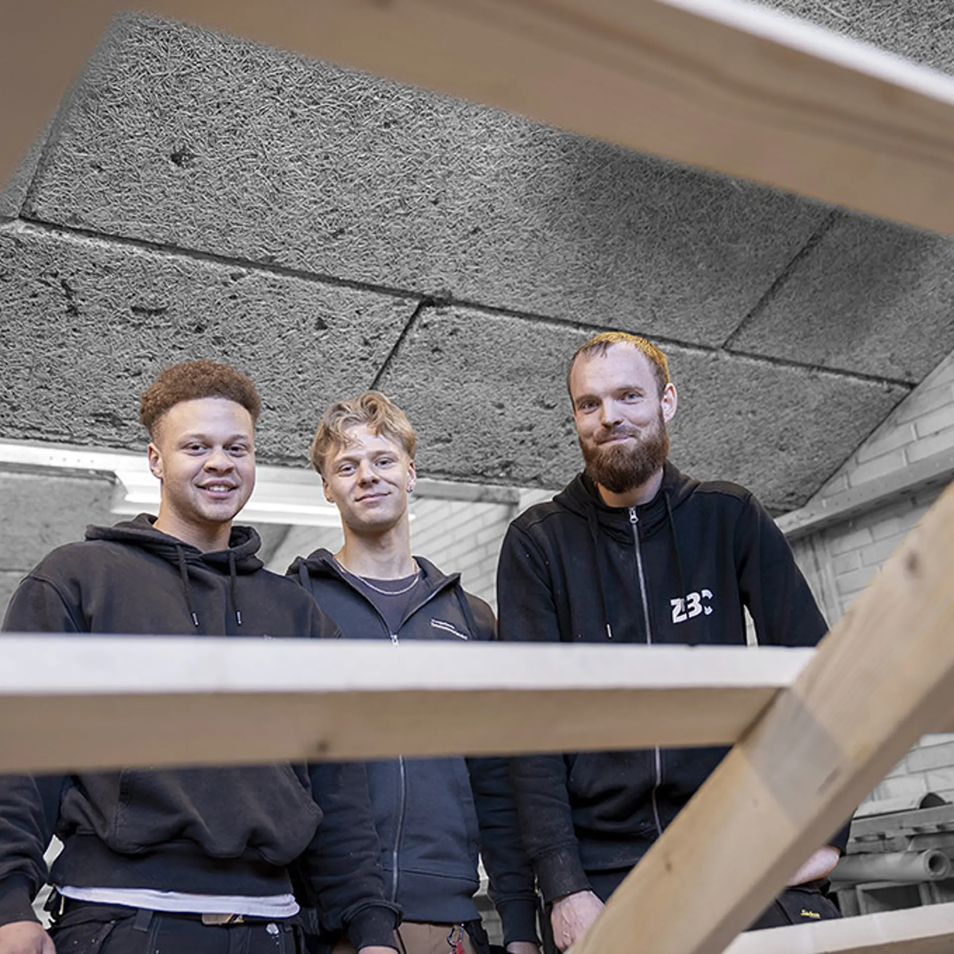 Stærk Faglighed Og Teamwork På Uddannelsen Til Tømrer