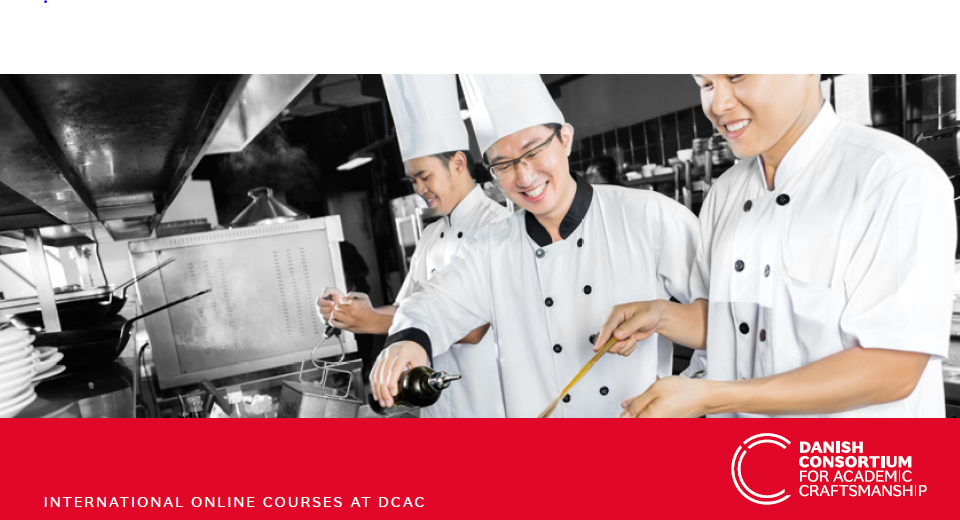 International online courses - Chefs training in the kitchen