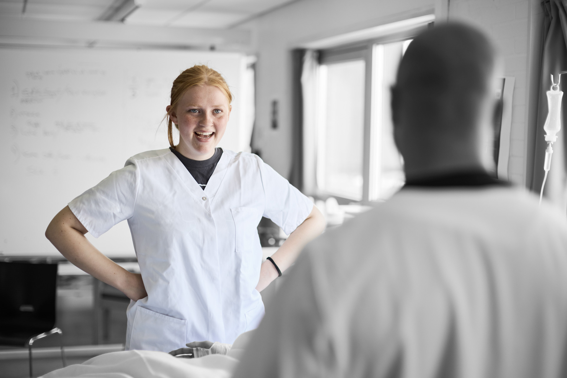 ZBC SOSU uddannelser i Roskilde - SOSU-assistent tilser patient