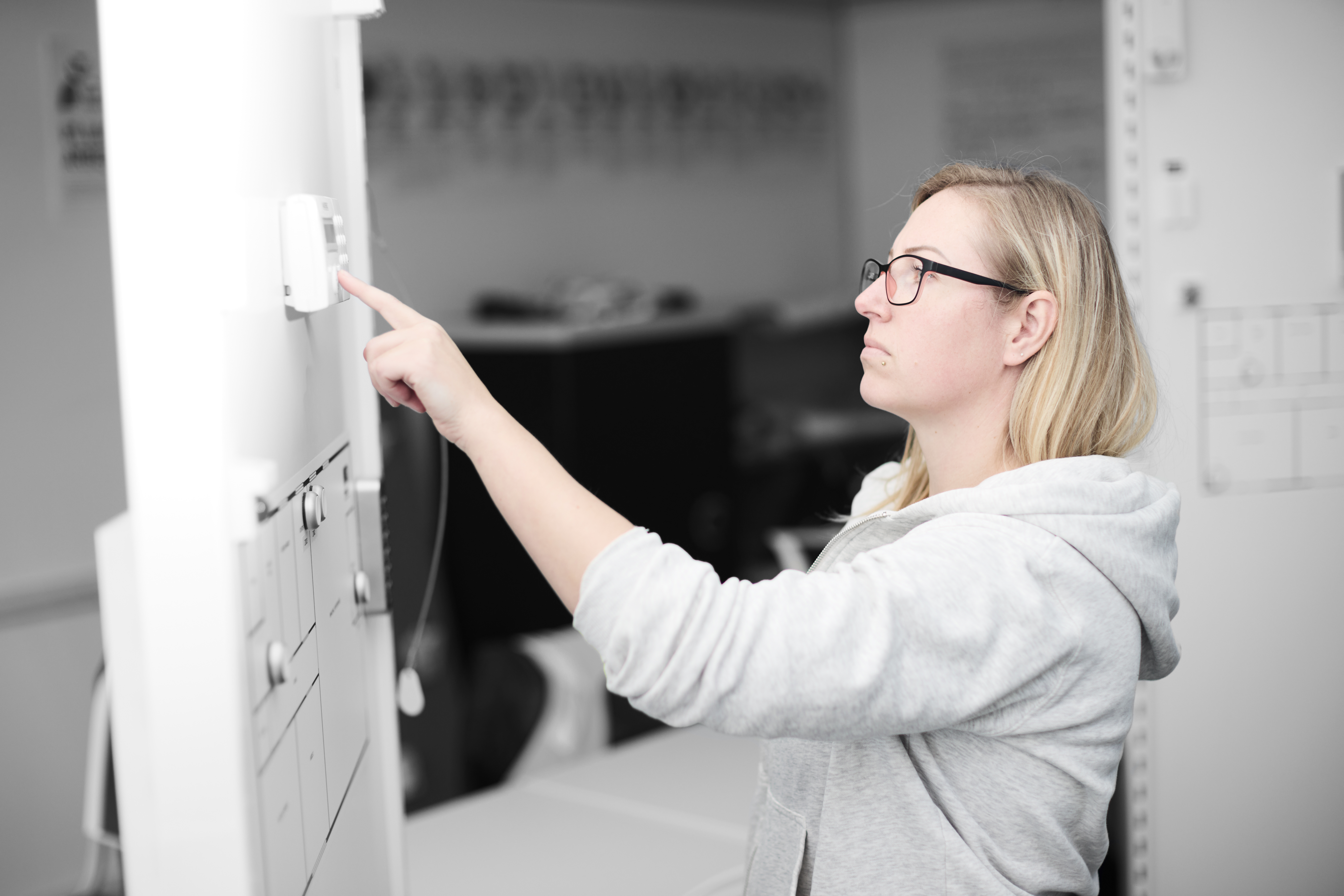 Sikkerhedsvagt ved alarmsystem