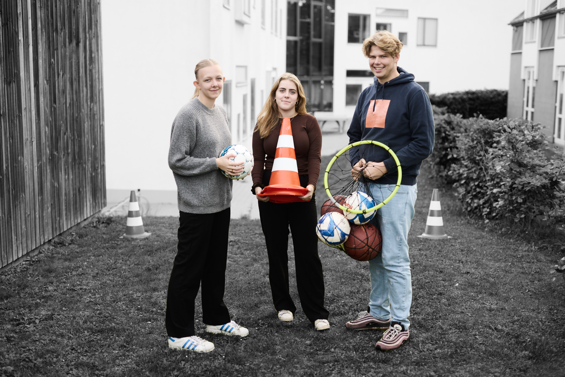 Pædagogiske assistenter med legeredskaber