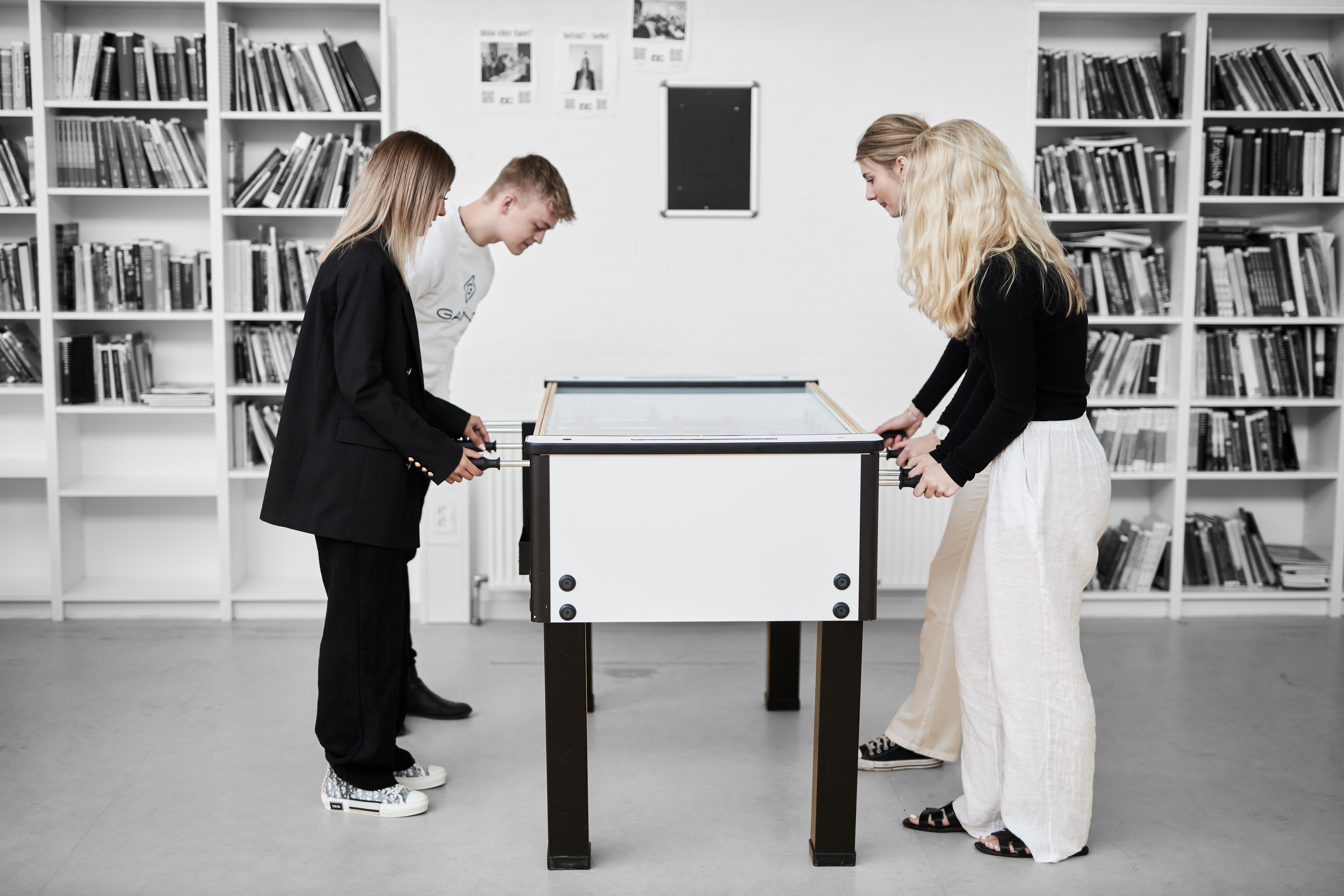 HHX-elever spiller bordfodbold