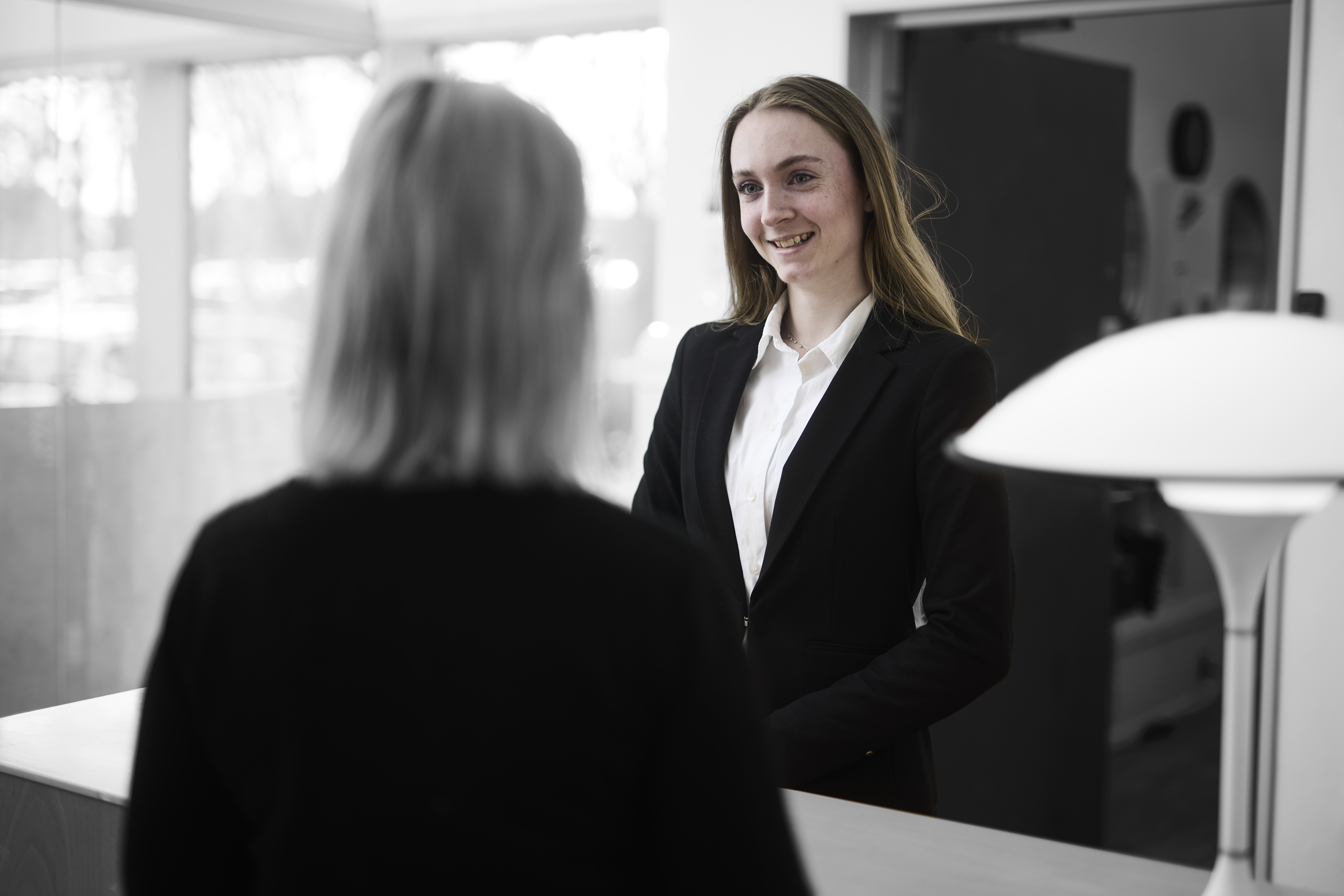 Receptionist og kunde