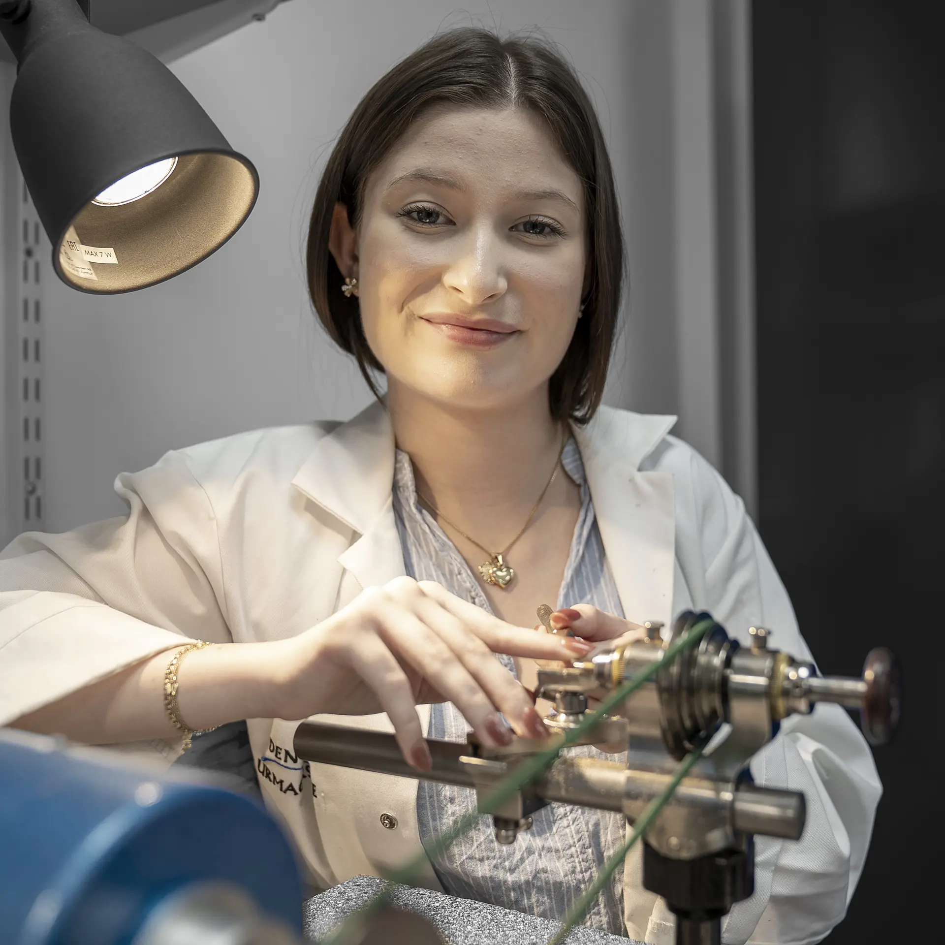 Avanceret teknologi og specialmaskiner på urmageruddannelsen