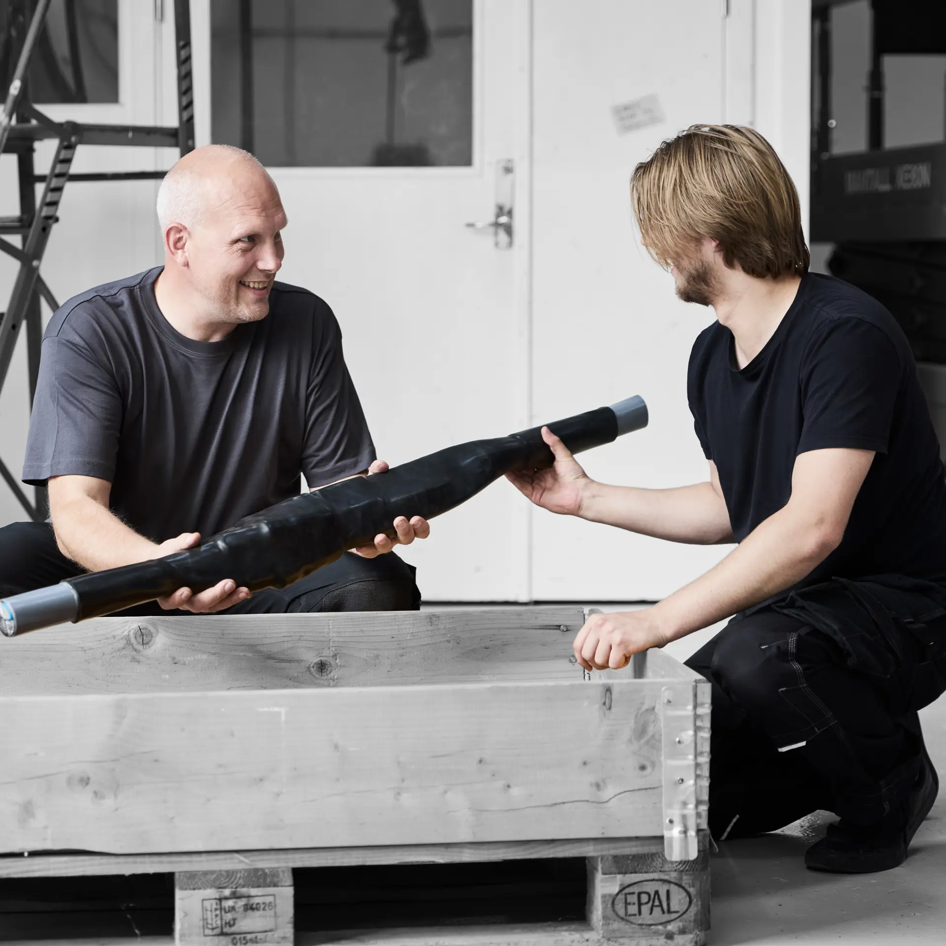 Forsyningsoperatører holder el-kabel