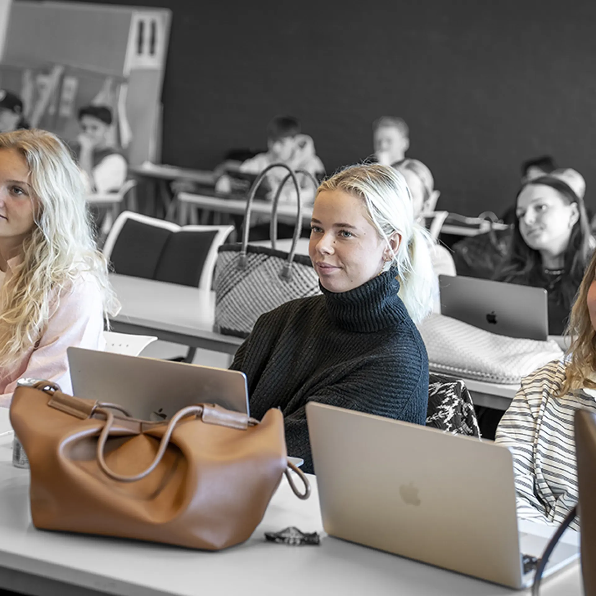 Undervisningen på HHX tager udgangspunkt i virkelige cases fra erhvervslivet