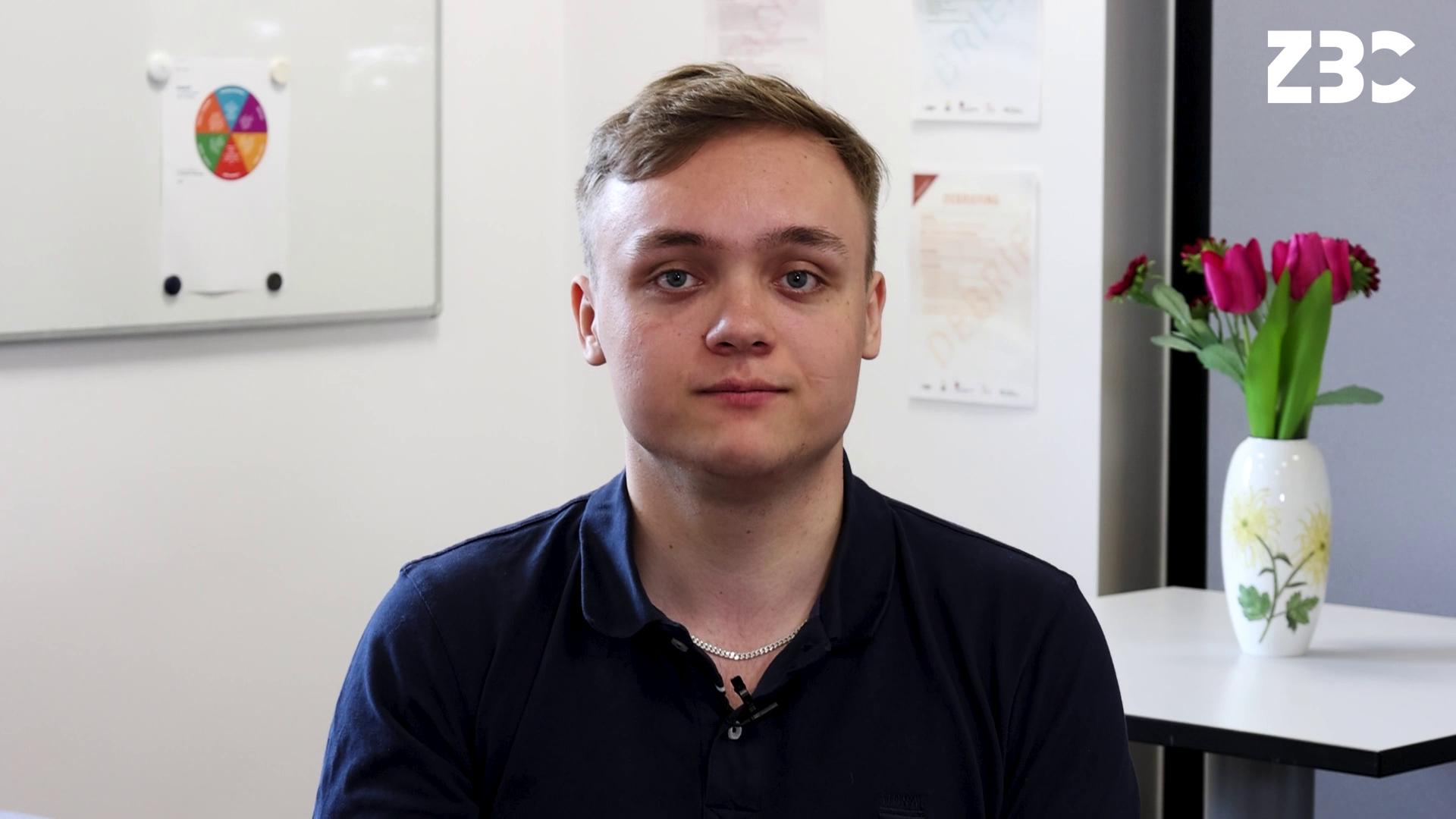 Social- og sundhedsassistent-eleven Lasse fortæller om uddannelsen