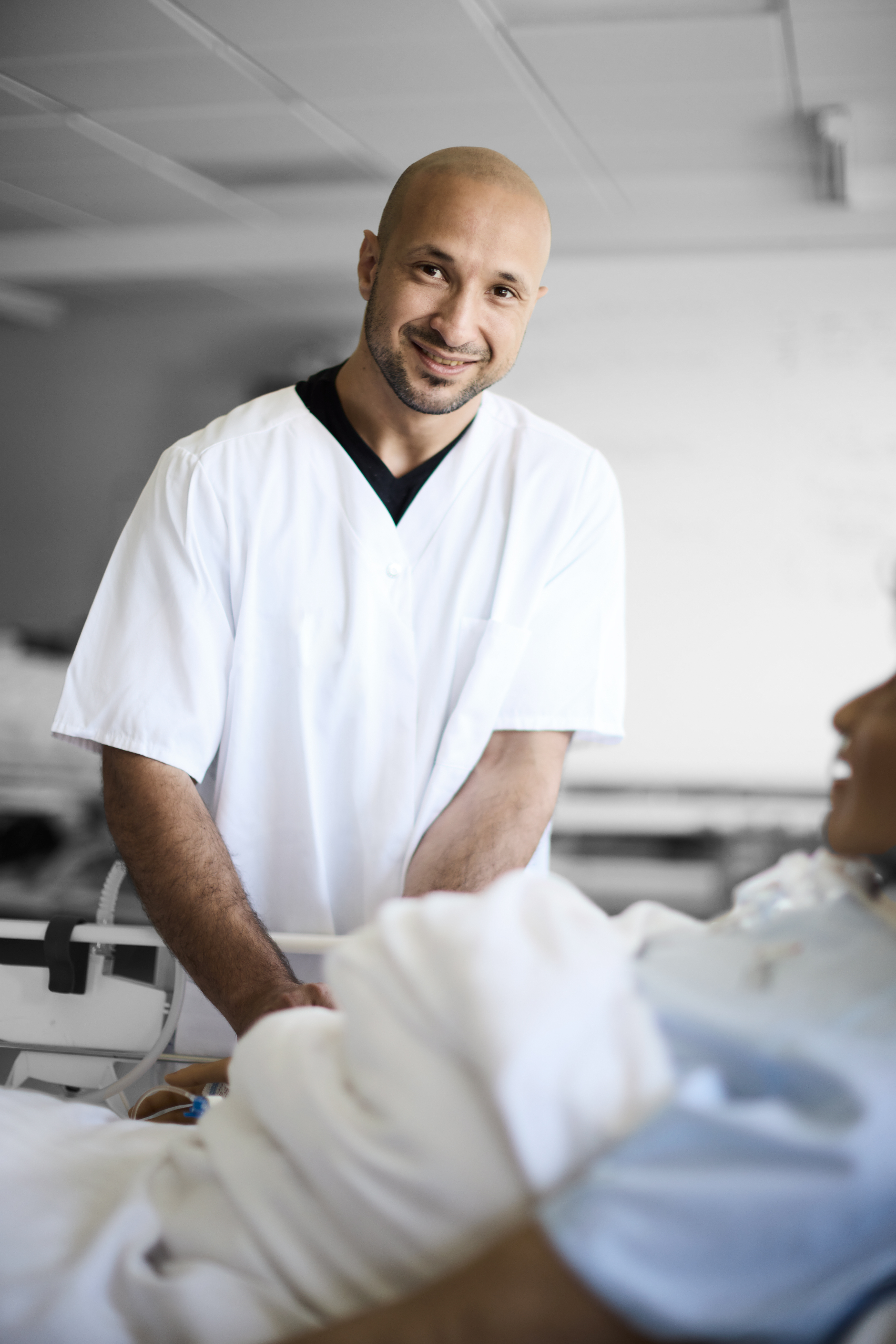 Social- og sundhedsassistent hjælper borger