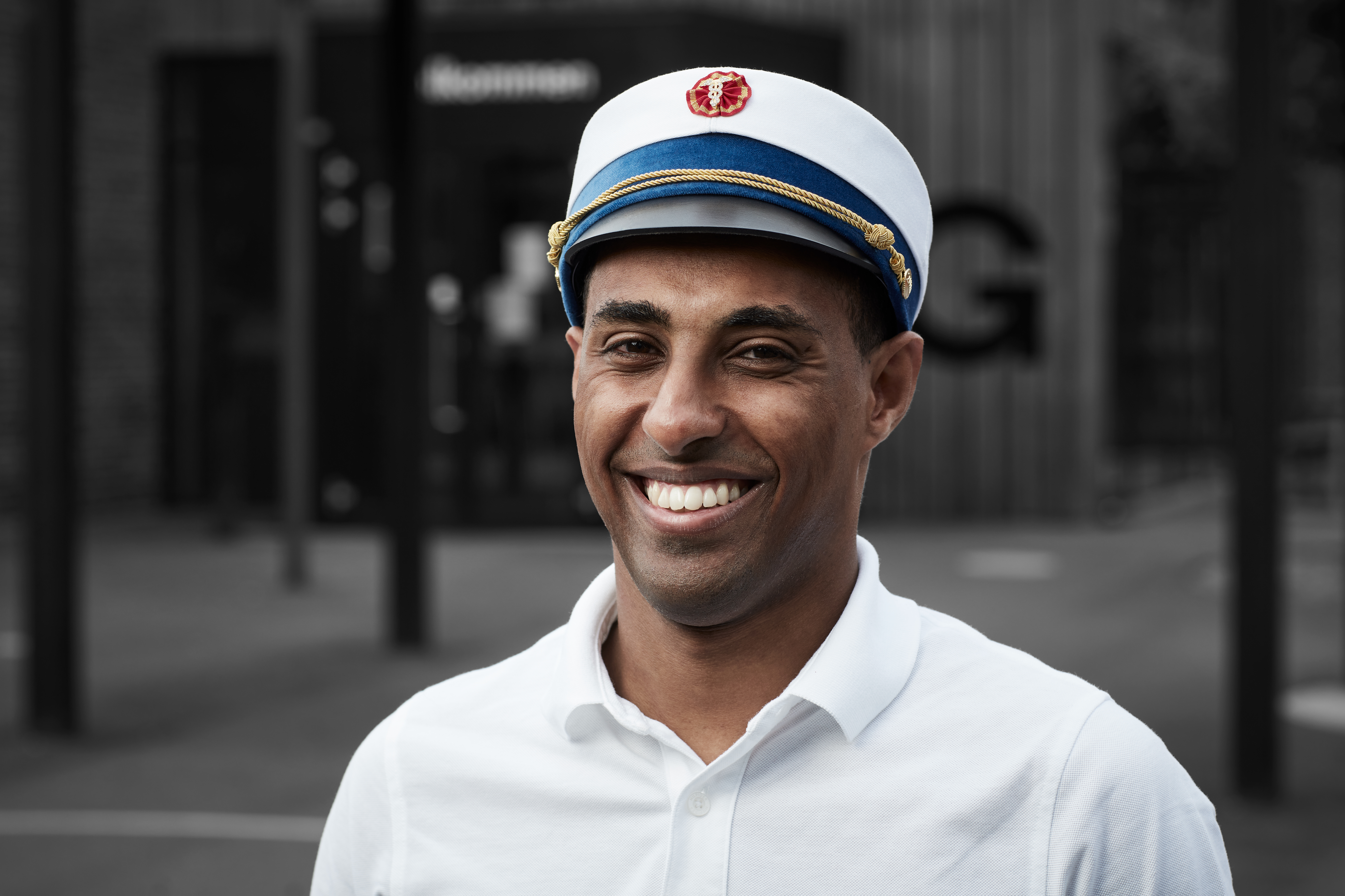 HHX-elev med studenterhue