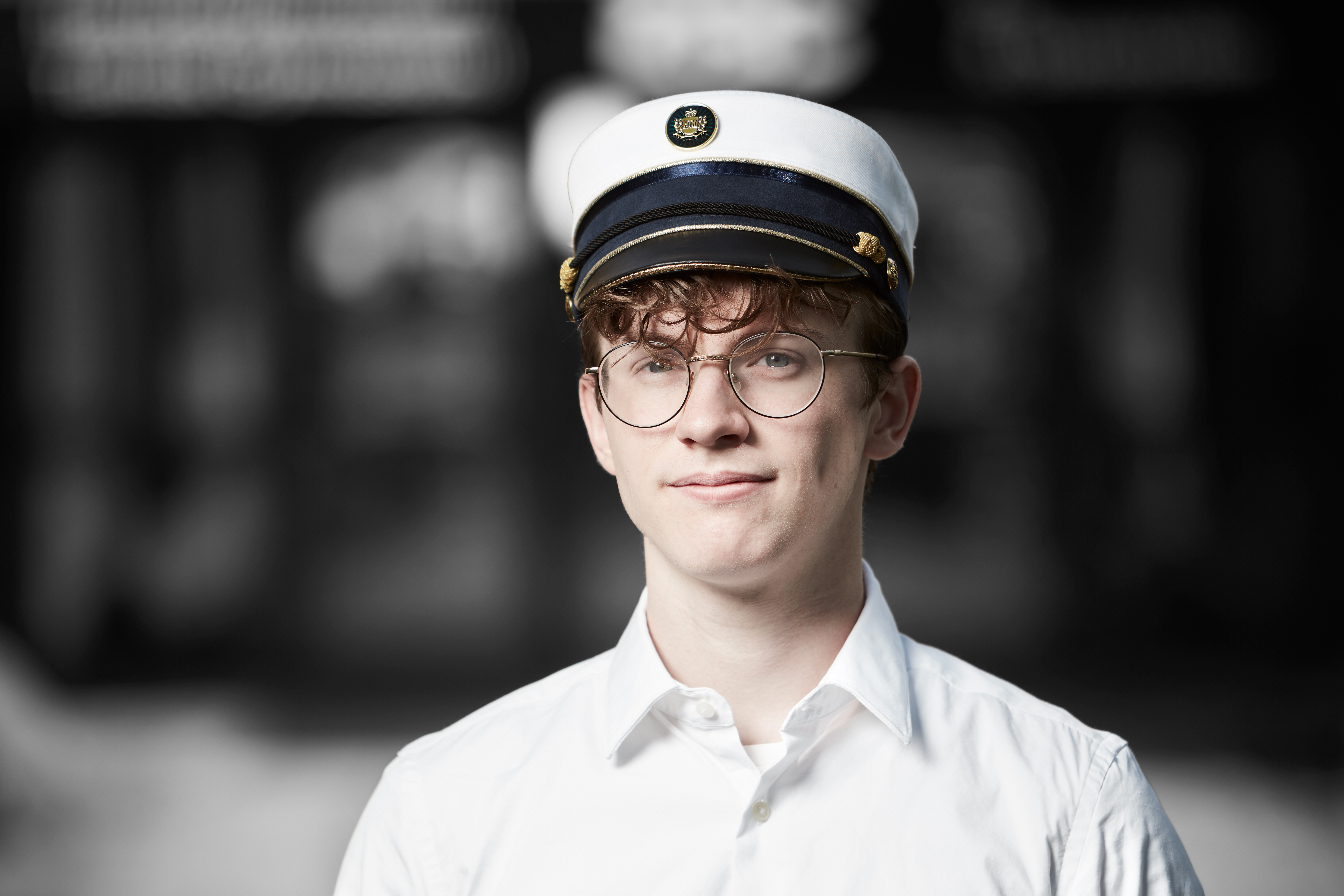 HTX-elev med studenterhue