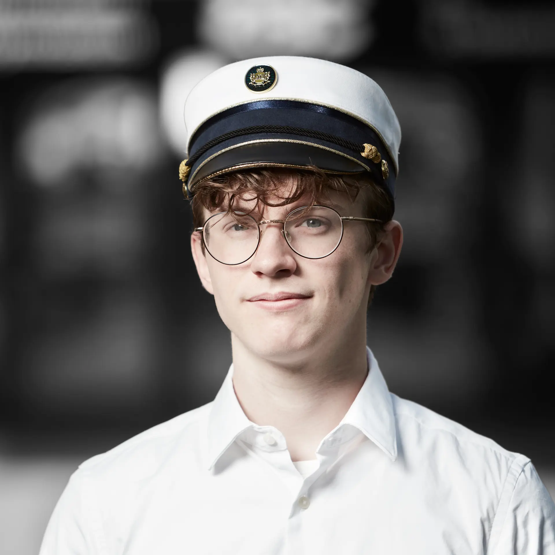 HTX-elev med studenterhue