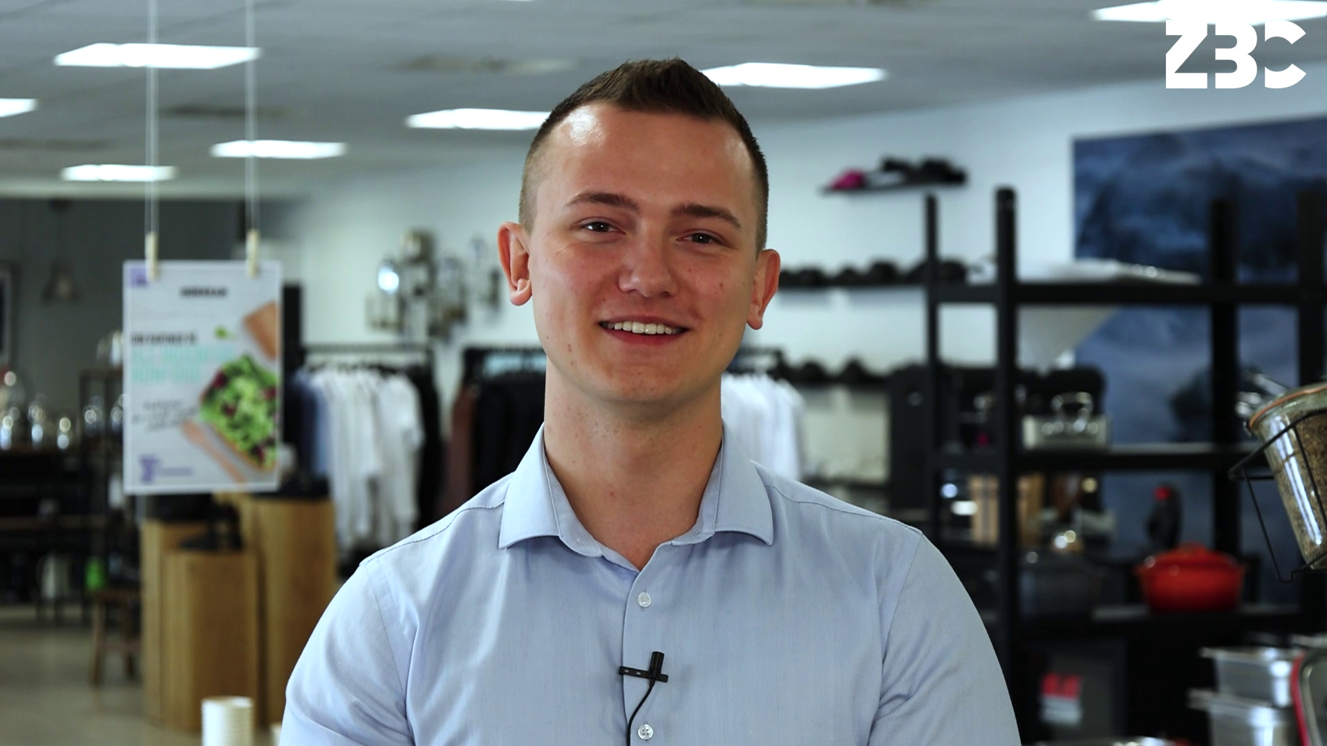 Kontoreleven Frederik på sin elevplads